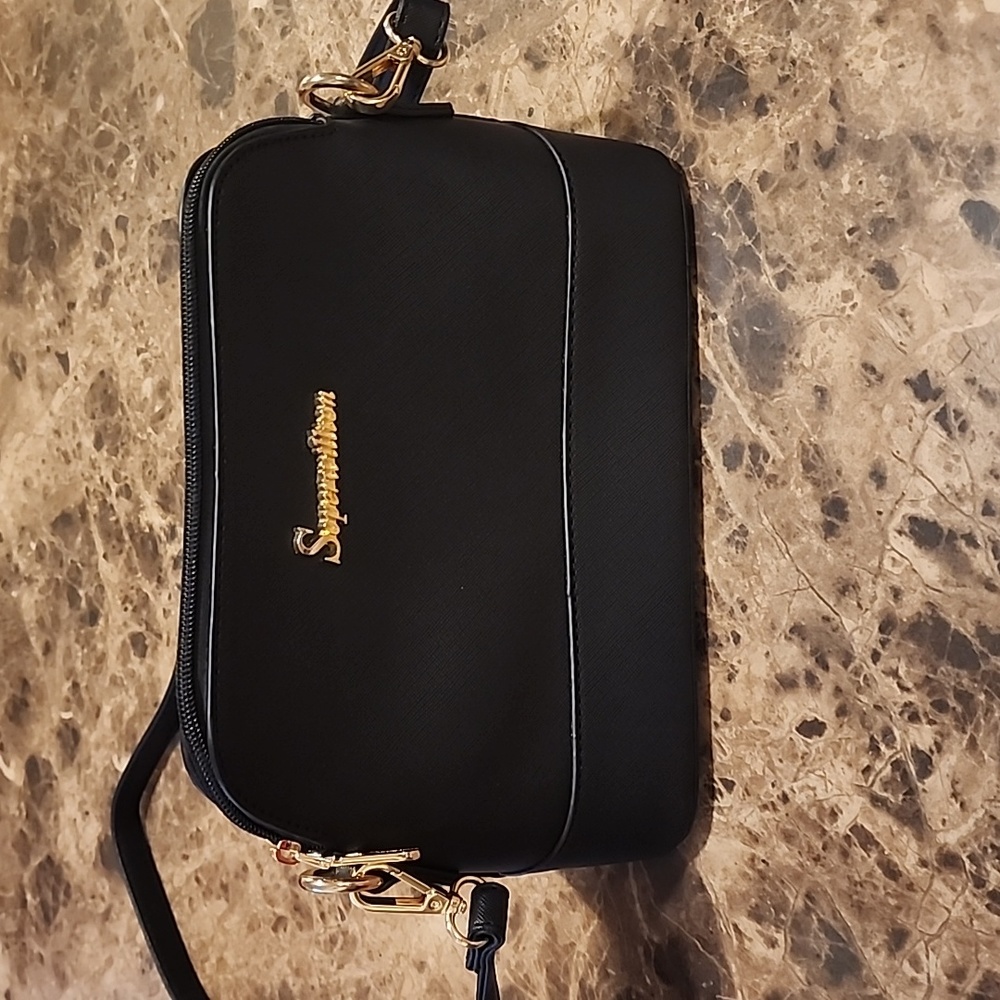 NWOT Crossbody black faux leather bag